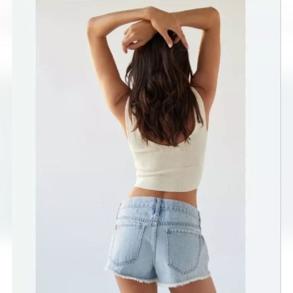 BDG Urban Outfitters Denim Jeans Cutoffs Shorts Size 27 Cheeky Light Wash - Picture 3 of 9